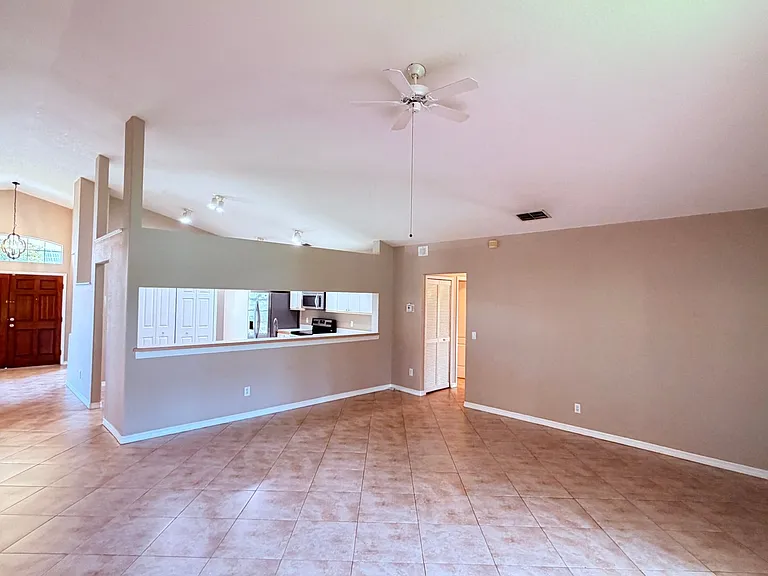 12424 Wilcox Ct — Photo 10