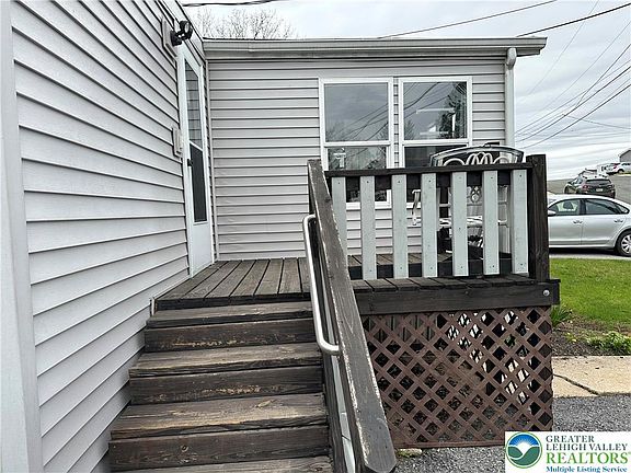 4th image of 12 Roth Ave