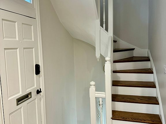 3rd image of 1508 Swann St NW