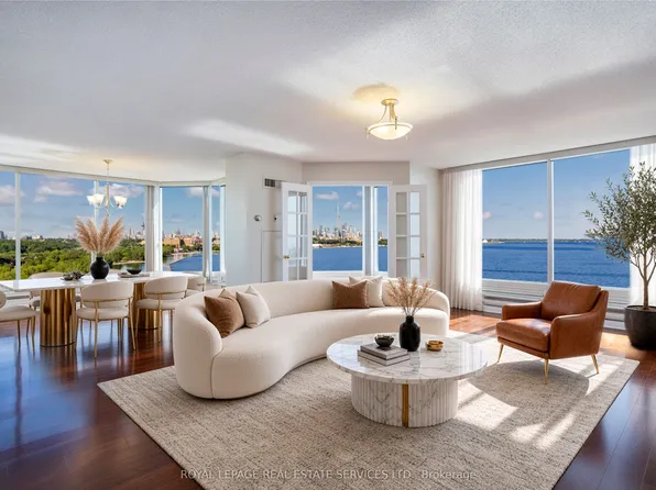 1 Palace Pier Ct #1503, Toronto, ON M8V 3W9