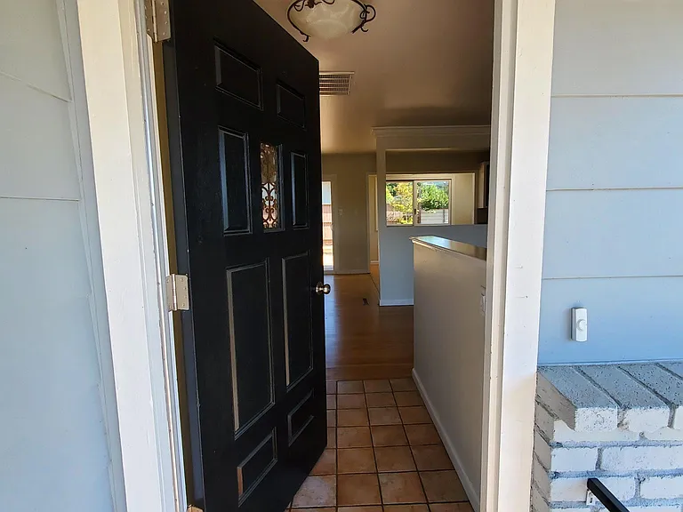 3376 Mayette Ave — Photo 2