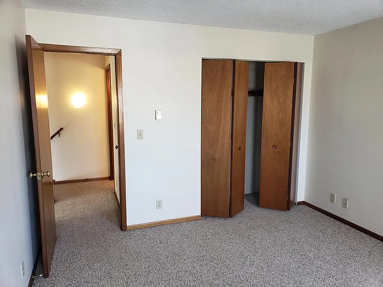 429 Dexter St — Photo 9