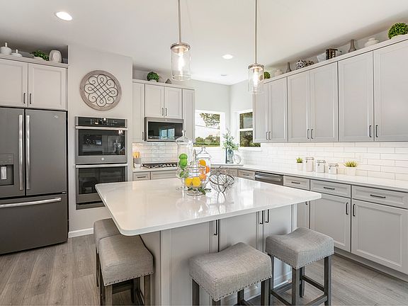 2nd image of 1009 Kennedy Ln
