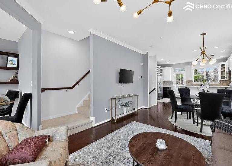 7450 Riding Meadow Way — Photo 9