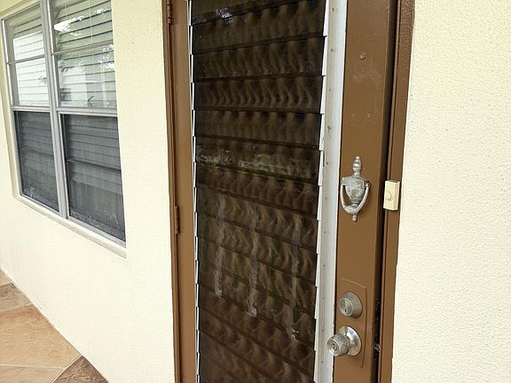 4th image of 229 Mansfield F