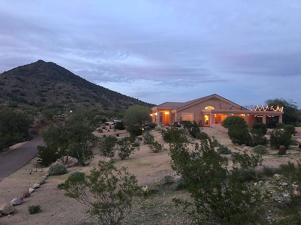 Huge 1.6 acre lot!