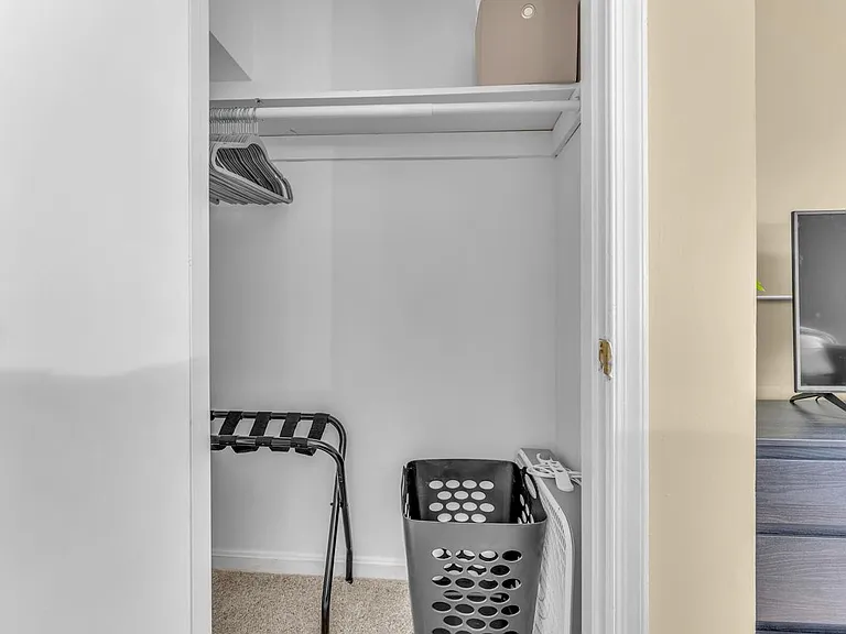 208 Princess Anne St — Photo 40