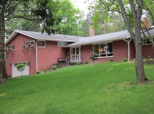 3164 S Martadale Dr, Akron, OH 44333