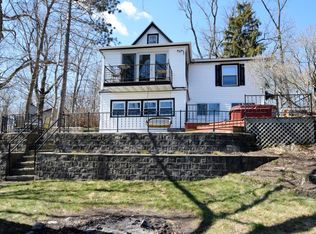 6533 Willow Ln, Waterford, WI 53185