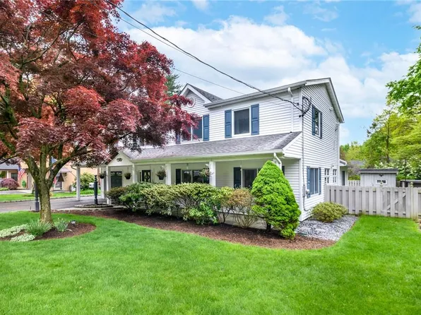 8 Sunset Road, Rye Brook, NY 10573