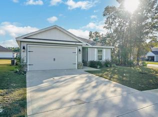 10 Riverwalk Xing, Freeport, FL 32439