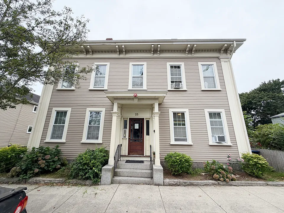25 Bartlett St #5