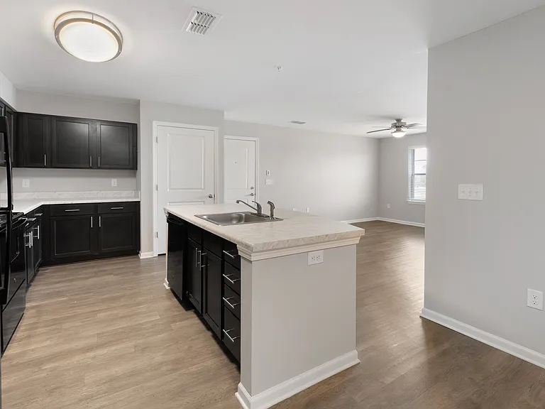 Gateway Pointe — Photo 11