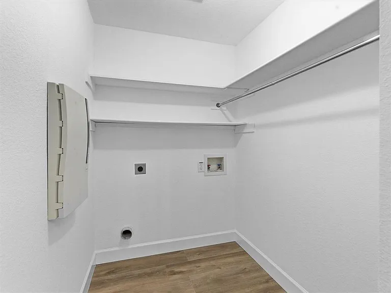 1316 Hunter Ln — Photo 12