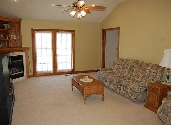 3rd image of 14200 Katriene Dr