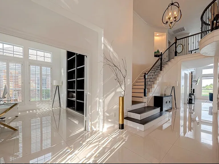 10614 Opal Ridge Dr — Photo 13