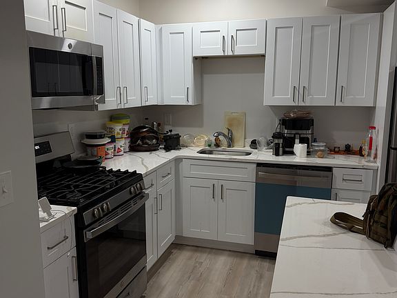 2nd image of 386 High St Unit 2