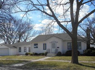 201 2nd Ave S, Amboy, MN 56010