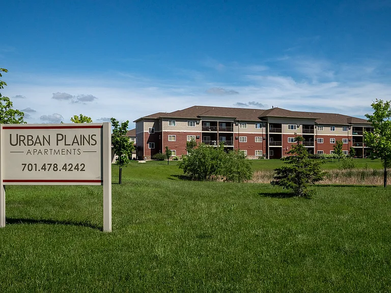 Fargo, ND Urban Plains Apartments | Exterior