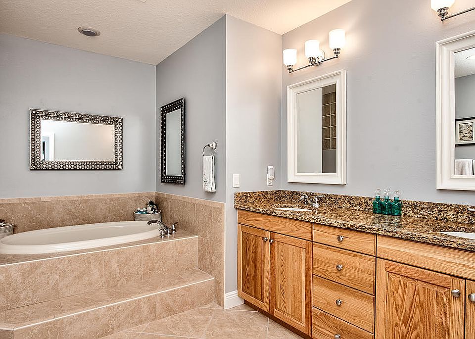 2nd image of 17735 Gulf Blvd APT 505