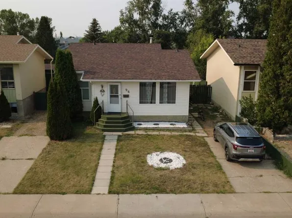 96 Simpson Cres SE, Medicine Hat, AB T1B 2R9