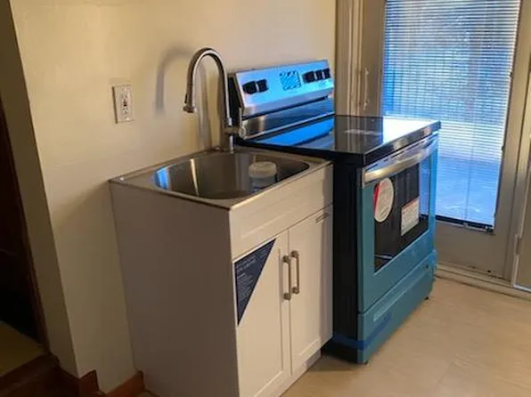 (undisclosed Address), Holtsville, NY 11742