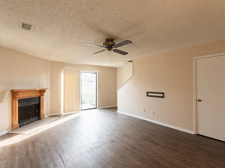1602 Mill St #C — Photo 7