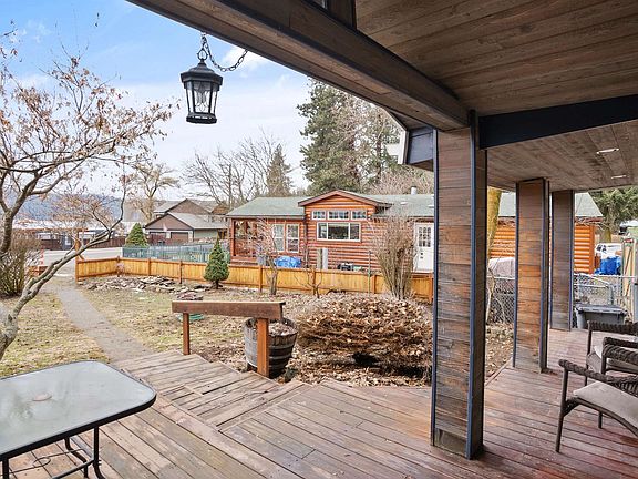 5th image of 12518 N East Newman Lake Dr