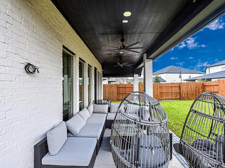 2711 Sylvan Birch Trl — Photo 40