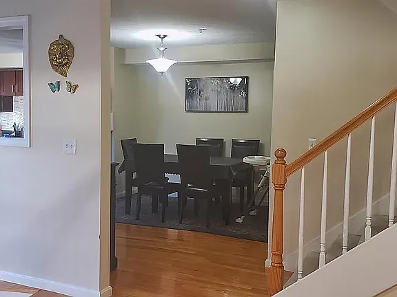 316 America Blvd — Photo 1