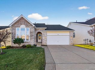 922 Ridgepointe Place Cir #102, Lake Saint Louis, MO 63367
