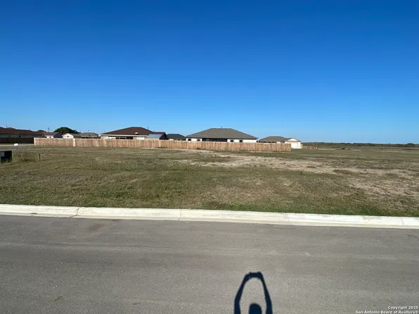 121 Troubadour LOT 22, Poteet, TX 78065