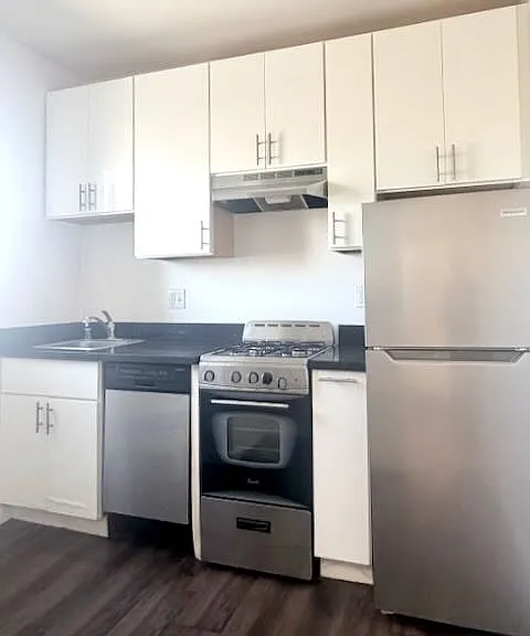 17 Decatur St #7 — Photo 8