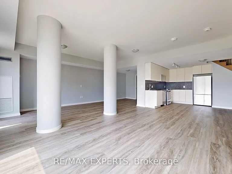 3237 Bayview Ave #102 — Photo 8