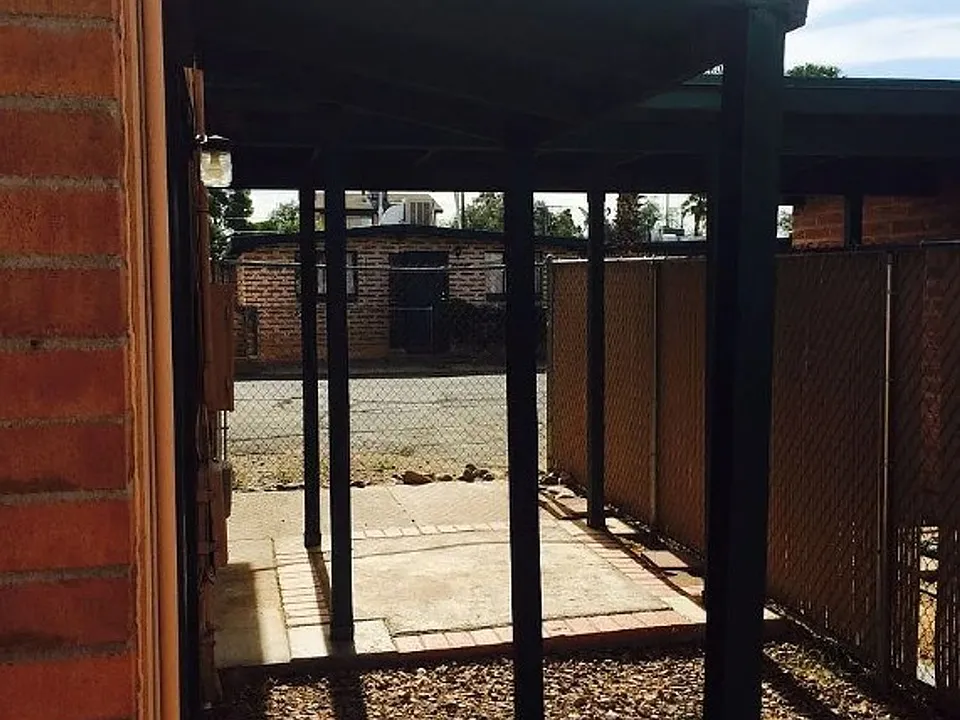 2511 N Edith Blvd #3261