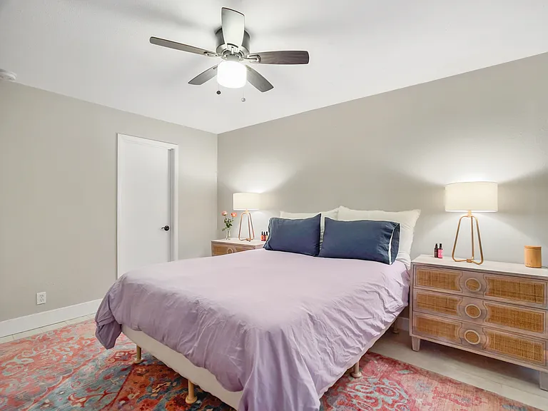 920 W Solcito Ln — Photo 29