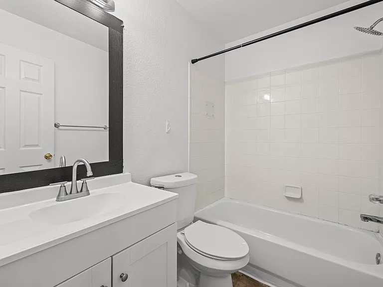 1159 S Waco St #C — Photo 16