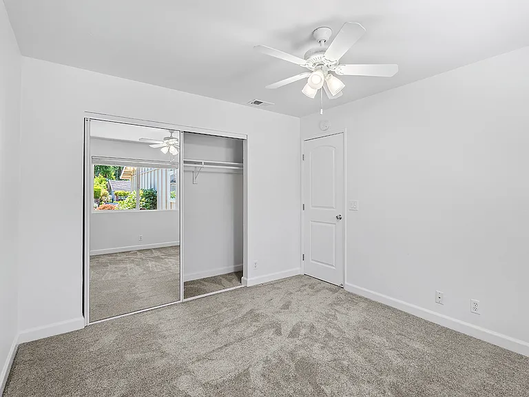 635 Abrigo Ct — Photo 8