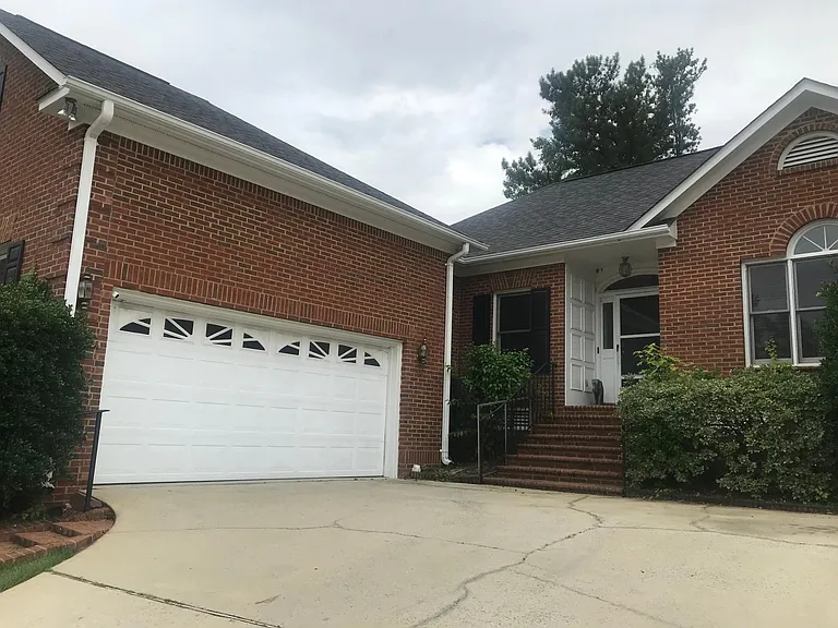 832 Shelter Cove Ct — Photo 3