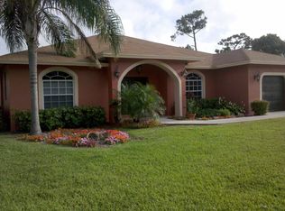 142 SE 26th Ave, Boynton Beach, FL 33435