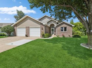 4523 Hemingway Dr, Ames, IA 50014