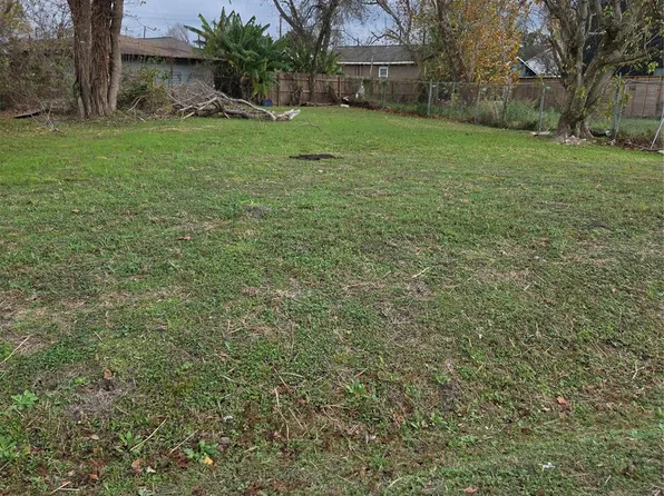 4204 Cortlandt St, Houston, TX 77018
