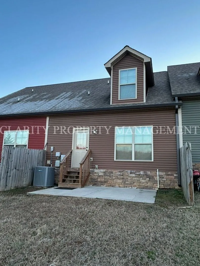 Building Photo - 109 Belle Chase Way NE