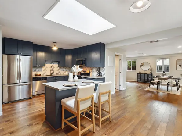 1390 Orpheus Ave, Encinitas, CA 92024