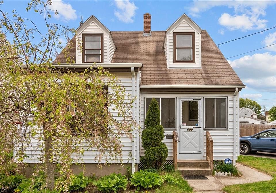 699 Cottage St, Pawtucket, RI 02861 Zillow