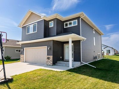 2708 11th St W, West Fargo, ND, 58078