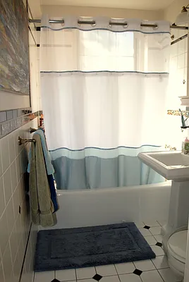 Sold by Landmarc Group | media 34