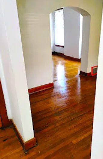 3 bed, 990 sqft, $1,150 — Photo 2