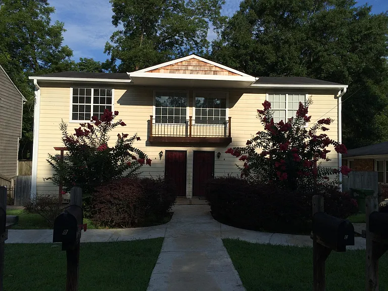 1005 Hill St SE #B — Photo 3