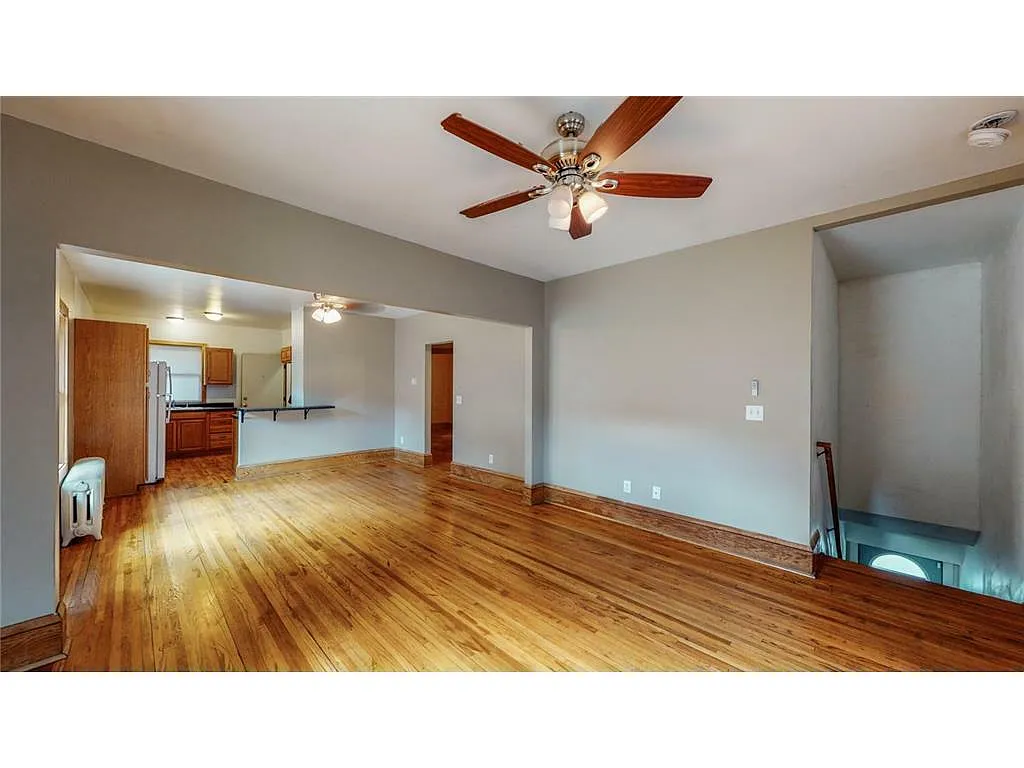 Building Photo - 609 Snelling Ave N #611